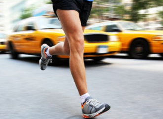 ¿Es saludable correr al lado de la autopista?